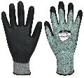 Cut 5 Matrix® GH315 Gloves<div style="display